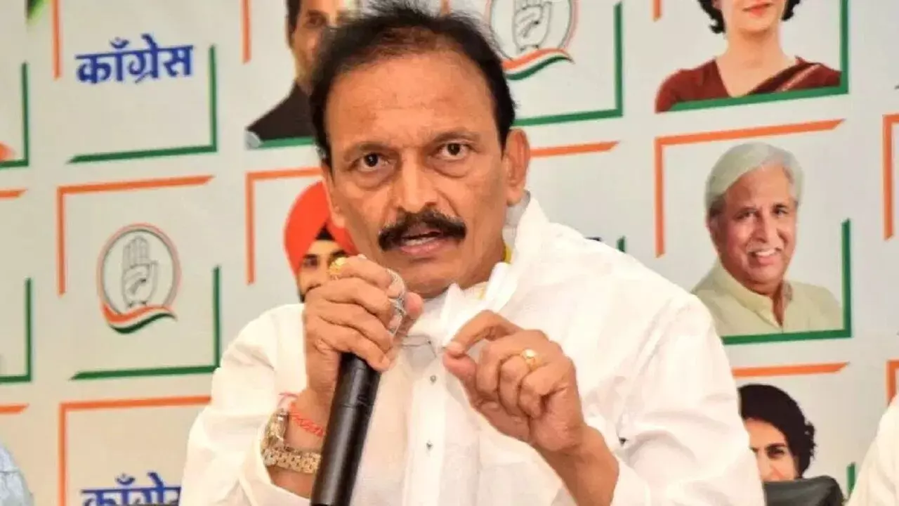 मुंबई नगर निगम चुनाव में राज ठाकरे तो छोड़िए, हम उद्धव ठाकरे के साथ भी नहीं लड़ेंगे : कांग्रेस मुंबई नगर निगम चुनाव में राज ठाकरे तो छोड़िए, हम उद्धव ठाकरे के साथ भी नहीं लड़ेंगे : कांग्रेस