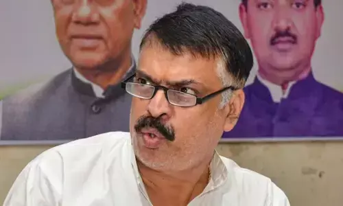 हेमंत सोरेन त्याग करने के आदी हैं : राजेश ठाकुर