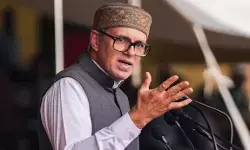 जम्मू में पत्रकार के घर में तोड़फोड़ से उठा राजनीतिक तूफान, सीएम उमर ने मंज़ूरी के बिना बुलडोजर इस्तेमाल करने का लगाया आरोप