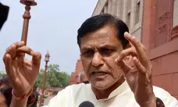 तेजस्वी उम्मीदवार तो बन सकते हैं, लेकिन सीएम नहीं: नित्यानंद राय का तीखा बयान तेजस्वी उम्मीदवार तो बन सकते हैं, लेकिन सीएम नहीं: नित्यानंद राय का तीखा बयान