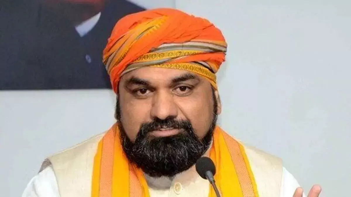 लालू यादव ने महागठबंधन में जबरदस्ती बेटे को मुख्यमंत्री उम्मीदवार बनाया: सम्राट चौधरी लालू यादव ने महागठबंधन में जबरदस्ती बेटे को मुख्यमंत्री उम्मीदवार बनाया: सम्राट चौधरी 