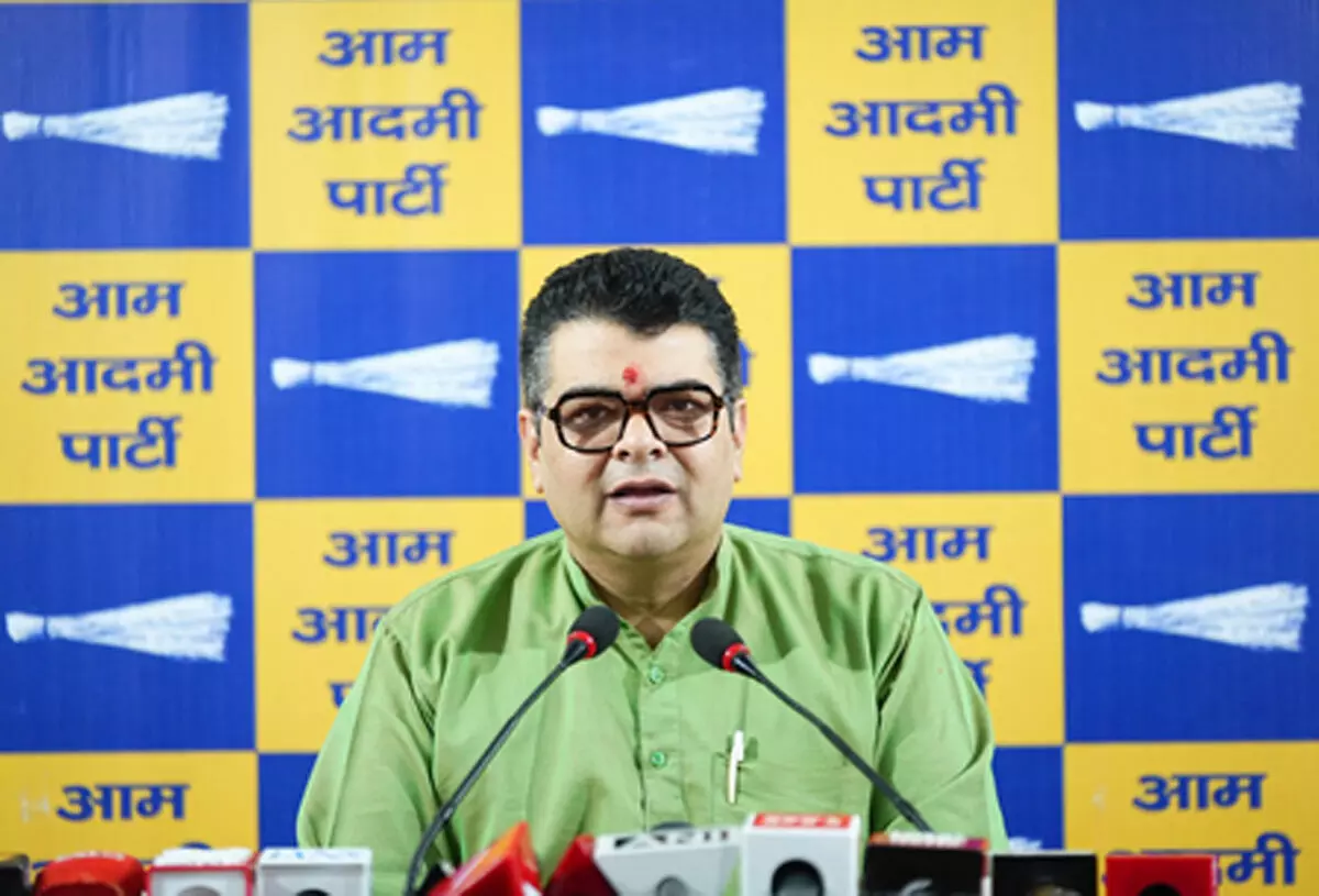 भाजपा के सीलिंग अभियान पर आप का हमला, अंकुश नारंग बोले- चांदनी चौक में कई दुकानें सील भाजपा के सीलिंग अभियान पर आप का हमला, अंकुश नारंग बोले- चांदनी चौक में कई दुकानें सील