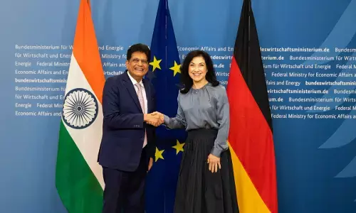 पीयूष गोयल जर्मनी की मंत्री कैथरीना रीचे से मिले; ग्रीन एनर्जी, टेक्नोलॉजी और डिफेंस पर हुई बातचीत पीयूष गोयल जर्मनी की मंत्री कैथरीना रीचे से मिले; ग्रीन एनर्जी, टेक्नोलॉजी और डिफेंस पर हुई बातचीत