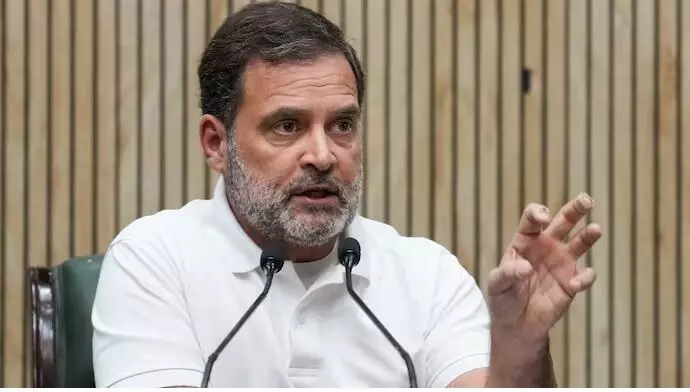 राहुल गांधी ने कुरनूल में बस हादसे पर जताया दुःख, सार्वजनिक परिवहन की सुरक्षा व्यवस्थाओं पर उठाए सवाल