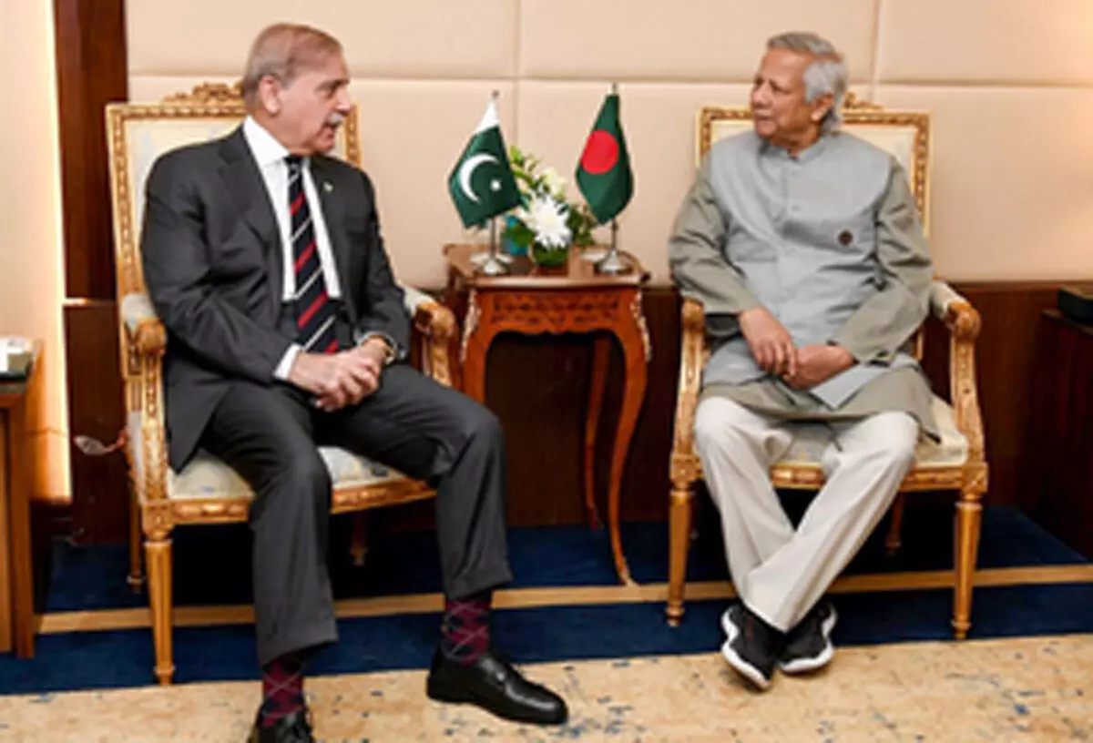 आतंक का पनाहगाह पाकिस्तान खुद मुश्किल में फंसा, फिर भी नहीं मान रहा