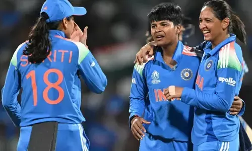 महिला विश्व कप : न्यूजीलैंड को 53 रन से हराकर भारत ने सेमीफाइनल में जगह बनाई महिला विश्व कप : न्यूजीलैंड को 53 रन से हराकर भारत ने सेमीफाइनल में जगह बनाई