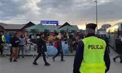 यूक्रेन: रेलवे स्टेशन पर ग्रेनेड हमले में चार की मौत, 12 घायल यूक्रेन: रेलवे स्टेशन पर ग्रेनेड हमले में चार की मौत, 12 घायल