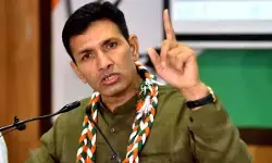 दलित विरोधी भाजपा से डरना नहीं, लड़ना है: कथित पेशाब कांड पर बोले जीतू पटवारी दलित विरोधी भाजपा से डरना नहीं, लड़ना है: कथित पेशाब कांड पर बोले जीतू पटवारी