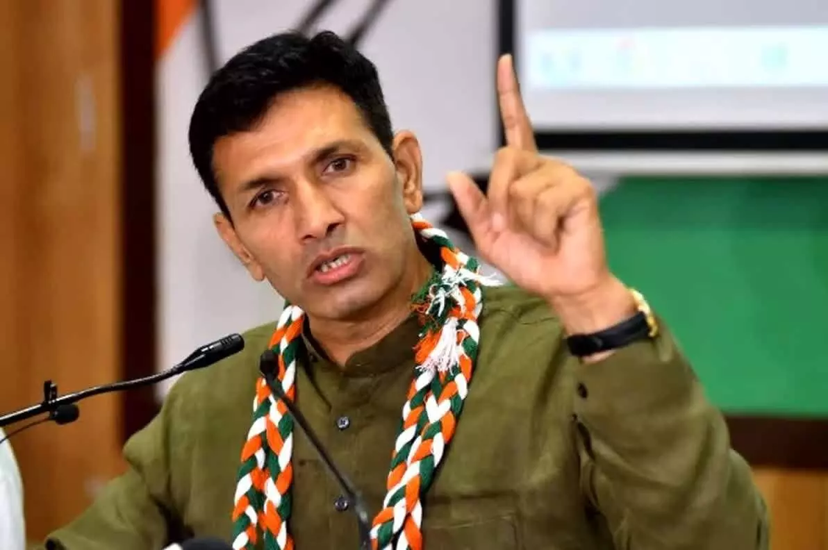 दलित विरोधी भाजपा से डरना नहीं, लड़ना है: कथित पेशाब कांड पर बोले जीतू पटवारी दलित विरोधी भाजपा से डरना नहीं, लड़ना है: कथित पेशाब कांड पर बोले जीतू पटवारी