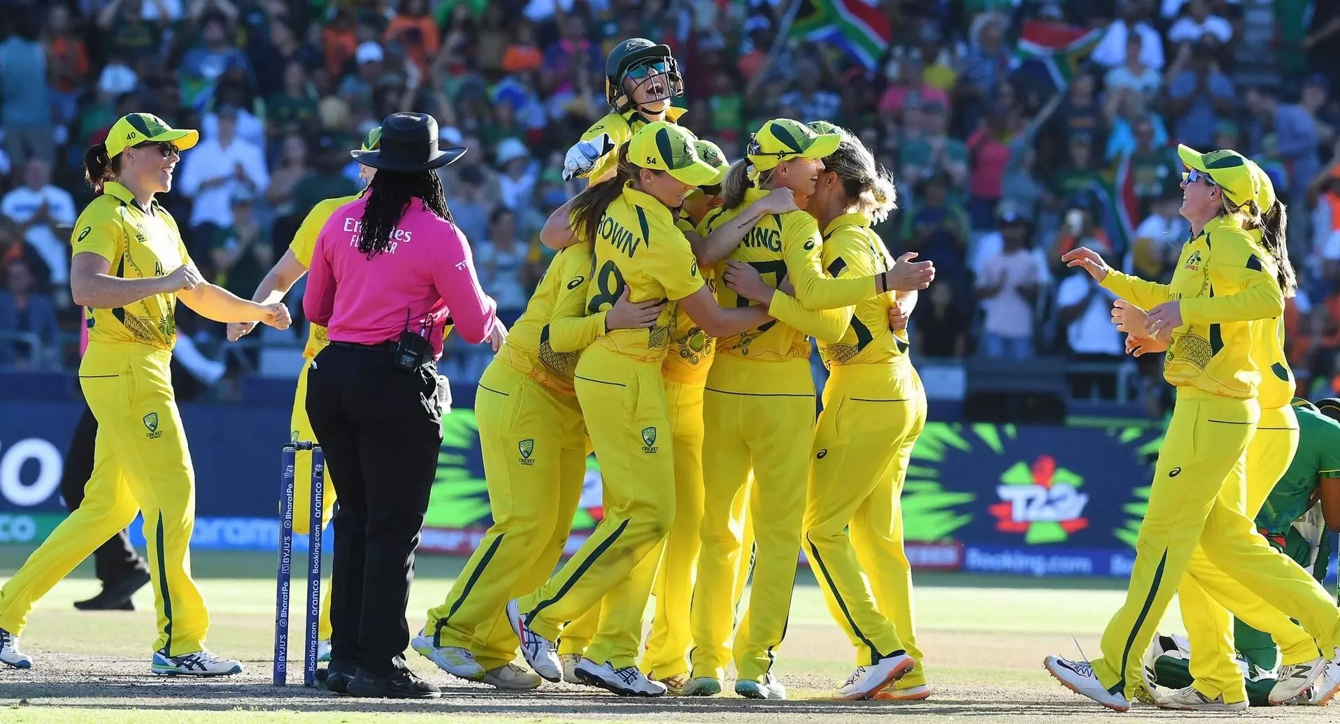 मध्य प्रदेश के इंदौर में ऑस्ट्रेलियाई महिला क्रिकेटरों का उत्पीड़न