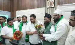 बिहार चुनाव : एआईएमआईएम को बड़ा झटका, कई नेताओं ने थामा राजद का दामन