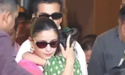 एयरपोर्ट पर बेटी राहा का चेहरा छुपाती नजर आईं आलिया भट्ट, फैंस ने पूछे सवाल