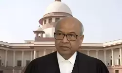 सीजेआई गवई ने जूता फैंकने वाले राकेश किशोर को किया माफ, सुप्रीम कोर्ट ने अवमानना की कार्रवाई शुरू करने से किया इनकार