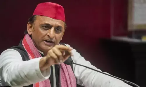 अखिलेश यादव समेत विपक्षी पार्टियों ने चुनाव आयोग पर उठाए सवाल, कहा- एसआईआर ने किया खेल