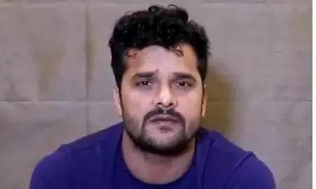 चुनाव जीतने के लिए इतने नीचे न गिरें कि अपने ही लोगों से वीडियो बनवाकर शेयर करवाएं : खेसारी लाल यादव