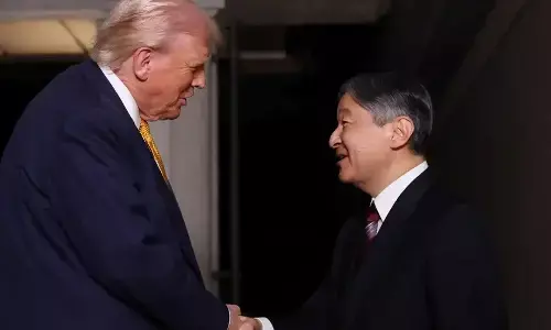 एशिया दौरे में अब जापान पहुंचे ट्रंप, चीन के साथ ट्रेड डील का इंतजार