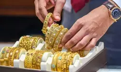 सोने में गिरावट जारी, दाम 1.18 लाख रुपए प्रति 10 ग्राम के करीब पहुंचा