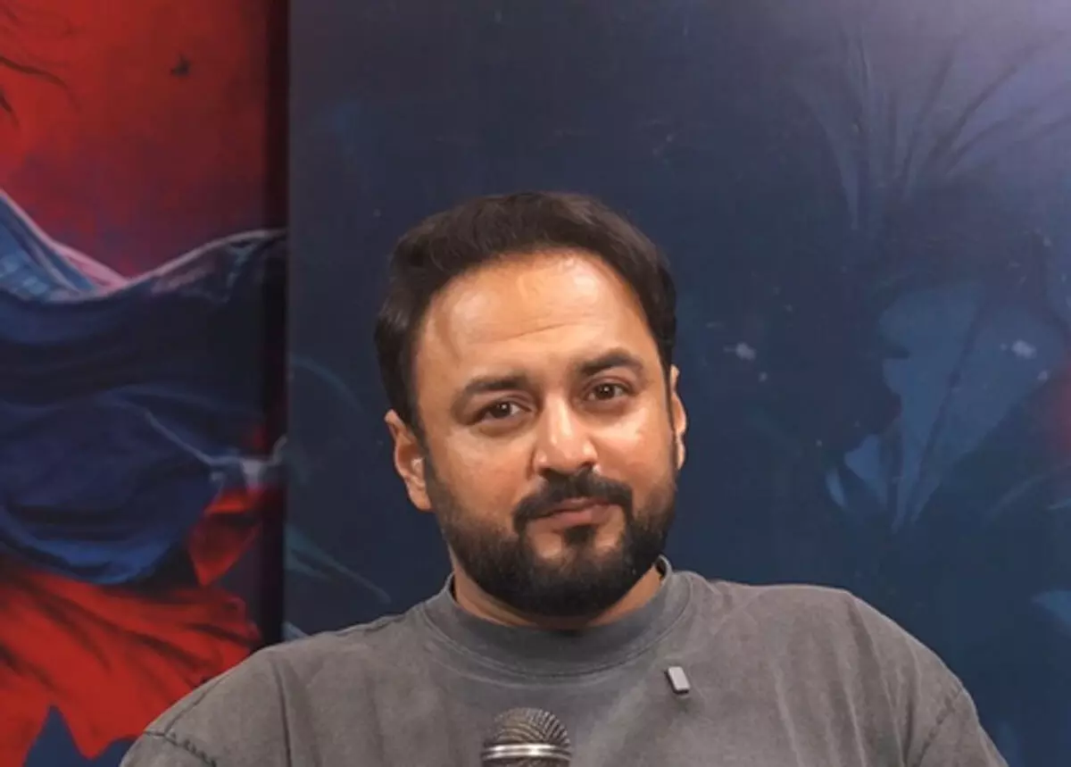 अमर कौशिक ने थामा और एक दीवाने की दीवानियत के बॉक्स-ऑफिस क्लैश पर तोड़ी चुप्पी अमर कौशिक ने थामा और एक दीवाने की दीवानियत के बॉक्स-ऑफिस क्लैश पर तोड़ी चुप्पी