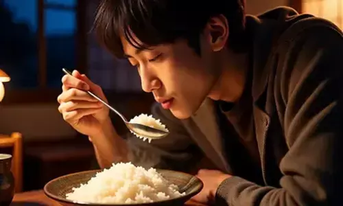 क्या रात में चावल खाना नुकसानदायक होता है? जानिए आयुर्वेदिक दृष्टिकोण