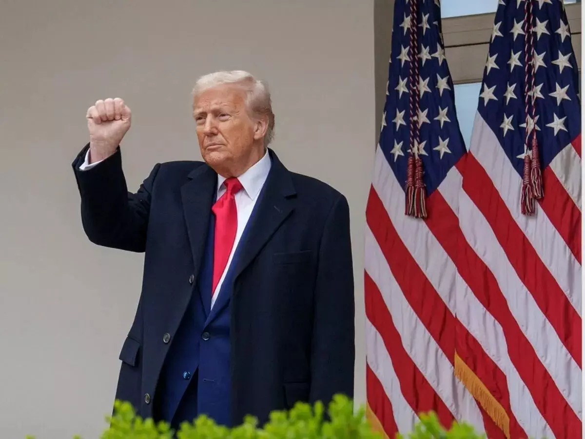 ट्रंप पहुंचे दक्षिण कोरिया, एपीईसी समिट में ली और जिनपिंग के साथ अलग-अलग बैठकें करेंगे , व्यापार मुद्दों पर करेंगे चर्चा ट्रंप पहुंचे दक्षिण कोरिया, एपीईसी समिट में ली और जिनपिंग के साथ अलग-अलग बैठकें करेंगे , व्यापार मुद्दों पर करेंगे चर्चा