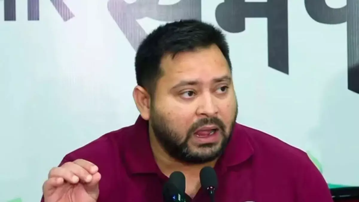 राजद में बगावत पर बड़ी कार्रवाई: विधायक फतेह बहादुर सिंह समेत 10 नेता निष्कासित