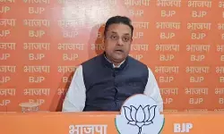 कांग्रेस की बैठक में बांग्लादेशी राष्ट्रगान पर विवाद, संबित पात्रा ने तुष्टिकरण का आरोप लगाया