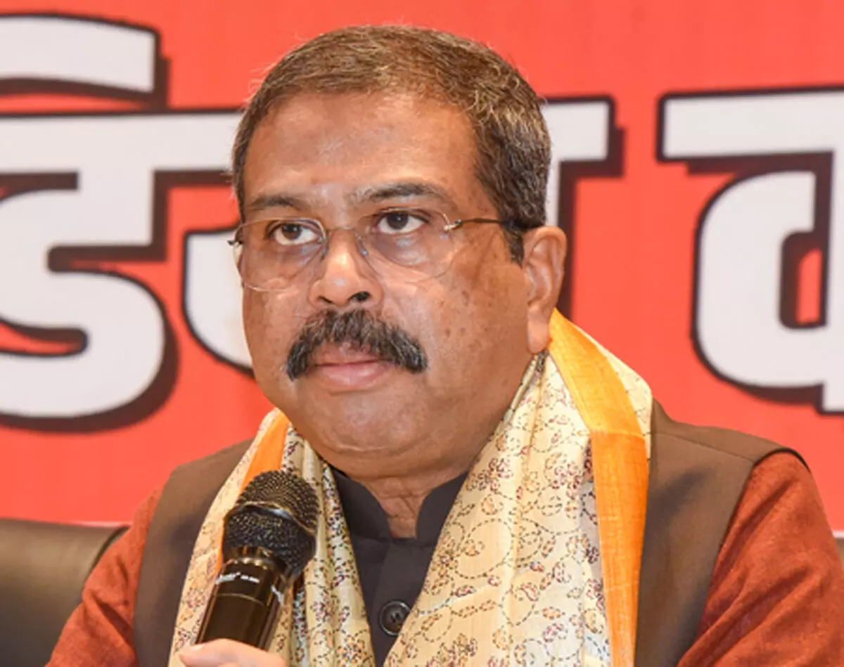 एनईपी और पीएम श्री स्कूलों पर प्रियंका गांधी की टिप्पणी को धर्मेंद्र प्रधान ने बताया ‘अज्ञानता और अवसरवाद’ एनईपी और पीएम श्री स्कूलों पर प्रियंका गांधी की टिप्पणी को धर्मेंद्र प्रधान ने बताया ‘अज्ञानता और अवसरवाद’