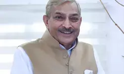 विषम परिस्थितियों में कैसे कदम उठाएं, इंदिरा गांधी से सीखने की जरूरत : प्रमोद तिवारी