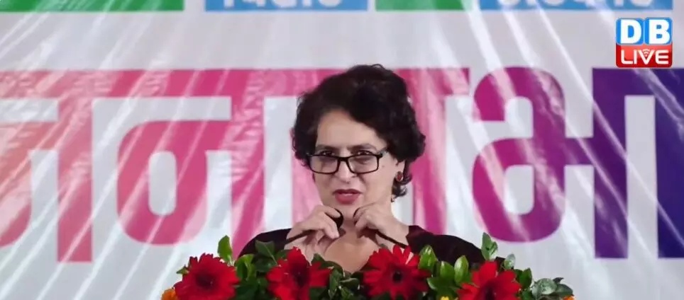 यह डबल इंजन की नहीं सिंगल इंजन की सरकार है : प्रियंका गांधी यह डबल इंजन की नहीं सिंगल इंजन की सरकार है : प्रियंका गांधी