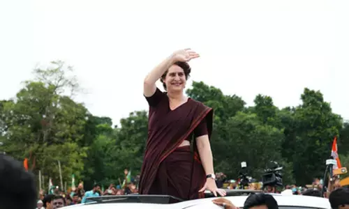 10 हजार लो, लेकिन वोट सोच-समझकर डालो, बिहार की महिलाओं से प्रियंका गांधी का आग्रह