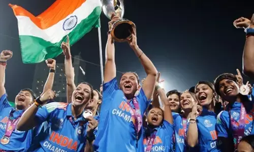 वर्ल्ड चैंपियन बनी भारतीय महिला क्रिकेट टीम, तो जश्न में डूबा मनोरंजन जगत वर्ल्ड चैंपियन बनी भारतीय महिला क्रिकेट टीम, तो जश्न में डूबा मनोरंजन जगत
