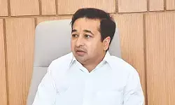 महाराष्ट्र के मछुआरे अब कहलाएंगे किसान, देशभर में लागू हो सकता है मॉडल महाराष्ट्र के मछुआरे अब कहलाएंगे किसान, देशभर में लागू हो सकता है मॉडल