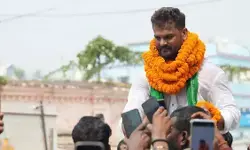 छपरा की जनता वोट से लिखेगी बदलाव की नई कहानी : खेसारी लाल यादव