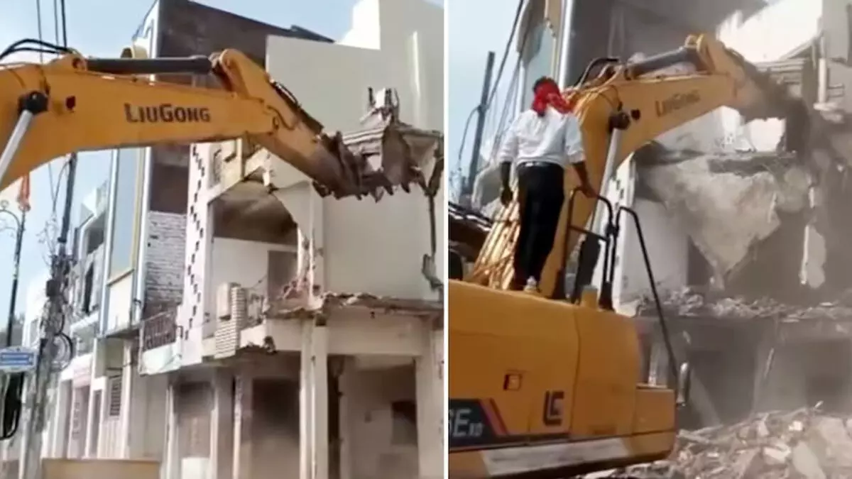 महाकाल मंदिर के पास अवैध निर्माणों पर कार्रवाई, 12 इमारतें ढहाई गईं