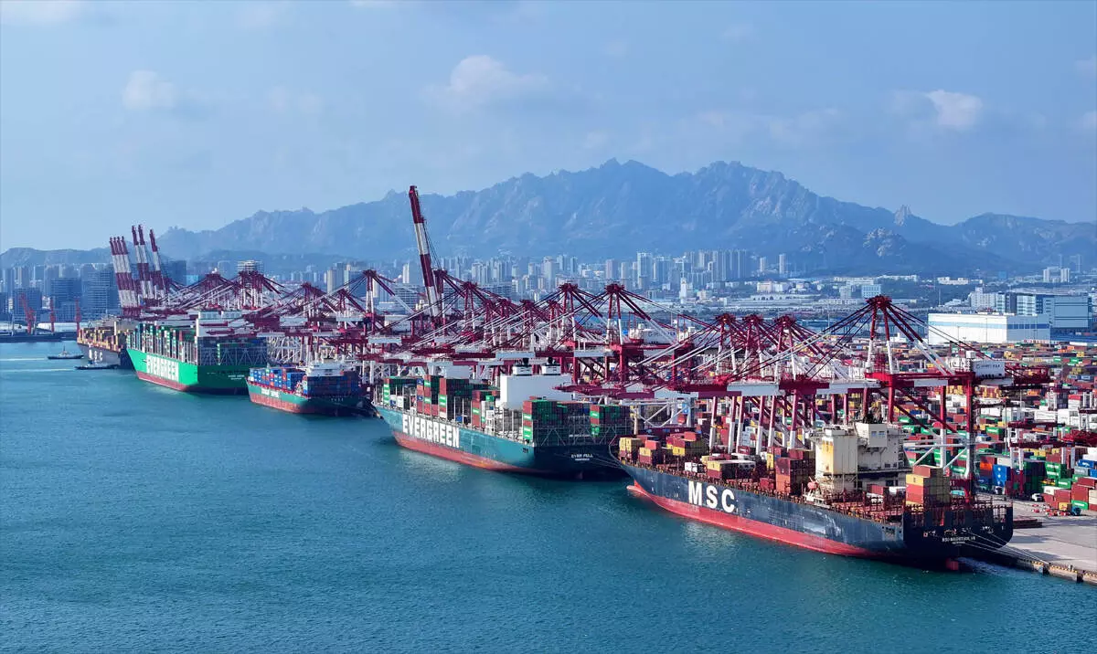 चीन का अमेरिका से आयातित वस्तुओं पर अतिरिक्त टैरिफ उपायों में समायोजन चीन का अमेरिका से आयातित वस्तुओं पर अतिरिक्त टैरिफ उपायों में समायोजन