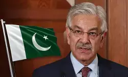 पाकिस्तान के रक्षा मंत्री ने अफगानिस्तान को दी चेतावनी, कहा -अगर बातचीत असफल होती है तो बिगड़ेंगे हालात