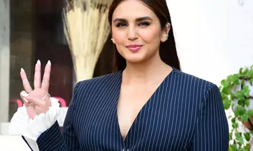 पटना पहुंचीं हुमा कुरैशी, बोलीं-बिहार आकर हो रहा घर वापसी जैसा एहसास पटना पहुंचीं हुमा कुरैशी, बोलीं-बिहार आकर हो रहा घर वापसी जैसा एहसास