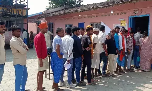 बिहार विधानसभा चुनाव 2025 : सुबह 11 बजे तक 27.65 प्रतिशत मतदान, बेगूसराय में सबसे ज़्यादा वोटिंग, पटना में सबसे कम बिहार विधानसभा चुनाव 2025 : सुबह 11 बजे तक 27.65 प्रतिशत मतदान, बेगूसराय में सबसे ज़्यादा वोटिंग, पटना में सबसे कम