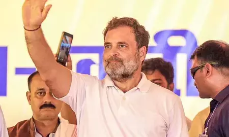 बिहार के युवाओं और जेन-जी को संविधान की रक्षा करनी है, वोट चोरी करने वालों को रोकना हमारी जिम्मेदारी : राहुल गांधी बिहार के युवाओं और जेन-जी को संविधान की रक्षा करनी है, वोट चोरी करने वालों को रोकना हमारी जिम्मेदारी : राहुल गांधी