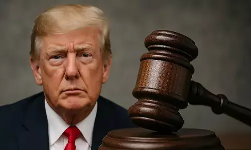ट्रंप के टैरिफ को लेकर अमेरिकी सुप्रीम कोर्ट में सुनवाई जारी, आज आ सकता है आखिरी फैसला