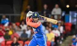 बर्थडे: तिलक वर्मा ने इस वजह से लिया क्रिकेटर बनने का फैसला, पिता बनाना चाहते थे डॉक्टर बर्थडे: तिलक वर्मा ने इस वजह से लिया क्रिकेटर बनने का फैसला, पिता बनाना चाहते थे डॉक्टर