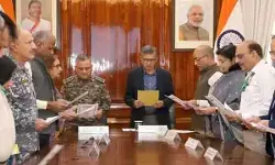 वंदे मातरम की 150वीं वर्षगांठ पर रक्षा मंत्रालय में विशेष समारोह