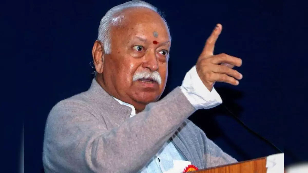 समाज केवल कानून से नहीं, बल्कि संवेदना से भी चलता है : मोहन भागवत समाज केवल कानून से नहीं, बल्कि संवेदना से भी चलता है : मोहन भागवत