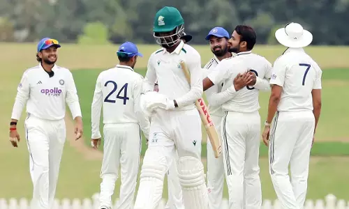 दक्षिण अफ्रीका ए के खिलाफ तेज गेंदबाजों ने कराई भारत ए की वापसी दक्षिण अफ्रीका ए के खिलाफ तेज गेंदबाजों ने कराई भारत ए की वापसी