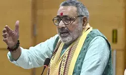 गिरिराज सिंह ने एनडीए की जीत का किया दावा, लालू यादव पर कसा तंज