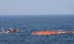 दक्षिण कोरिया : चीन की नाव पलटी, 2 नाविकों को बचाया गया, जबकि नौ लापता