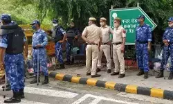 दिल्ली : मध्य प्रदेश के एक व्यक्ति ने जंतर-मंतर पर खुद को मारी गोली, अपनी मांगों को लेकर धरना-प्रदर्शन करने आया था शख्स