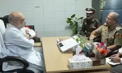 दिल्ली कार विस्फोट में 10 की मौत, गृह मंत्री ने कहा- गहन जांच होगी दिल्ली कार विस्फोट में 10 की मौत, गृह मंत्री ने कहा- गहन जांच होगी