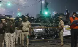 दिल्ली धमाके के बाद हरियाणा में अलर्ट, सीमावर्ती जिलों में चौकसी बढ़ी दिल्ली धमाके के बाद हरियाणा में अलर्ट, सीमावर्ती जिलों में चौकसी बढ़ी