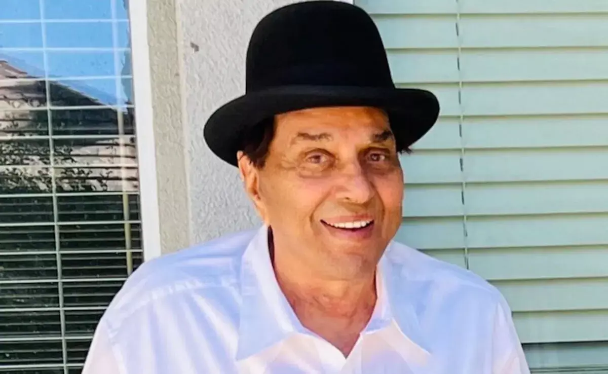 बेटे सनी देओल की टीम ने दी धर्मेंद्र की हेल्थ अपडेट, कहा- अभिनेता के लिए दुआ करें बेटे सनी देओल की टीम ने दी धर्मेंद्र की हेल्थ अपडेट, कहा- अभिनेता के लिए दुआ करें